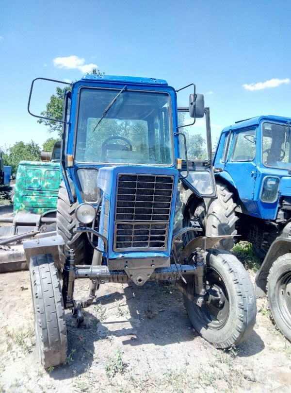 трактор МТЗ-80
