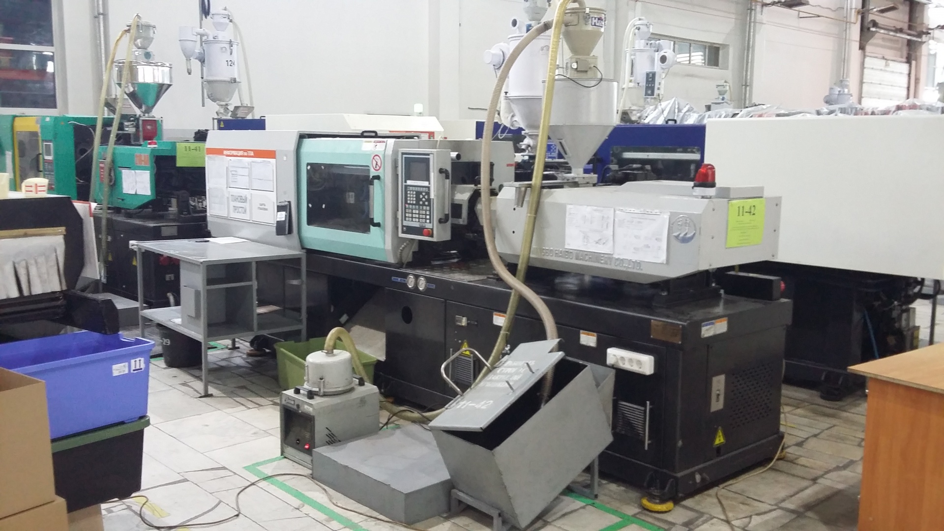 Запуск завода октябрьский лзк. Октябрьский молокозавод. Завод пластмассовых изделий альтернатива (зпи альтернатива). Производство в октябрьском районе. Производство в октябрьском районе.