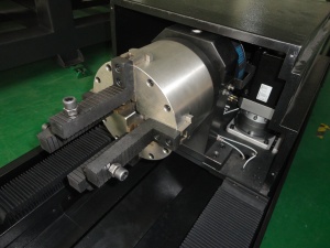 Лазерный станок с поворотным устройством GL1530FM3