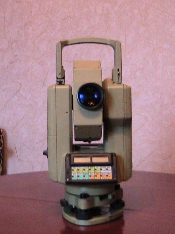 Электронный тахеометр TC1000 Wild-Leica
