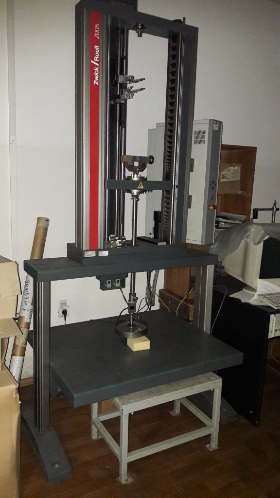 статистическая испытательная машина Zwick Roell Z005 купить Б/У в ...