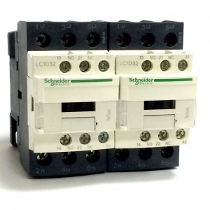 LC2D32X7 Реверсивный контактор TeSys D, 3P (3 NO), AC-3, 440 В, 32 А, 600 В переменного тока