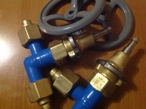 Клапан АЗТ-10-15/250, клапан КС 7141, клапан рампавый кс 7141 Клапаны предназначены для перекрытия газопроводов сжатого воздуха и продукто