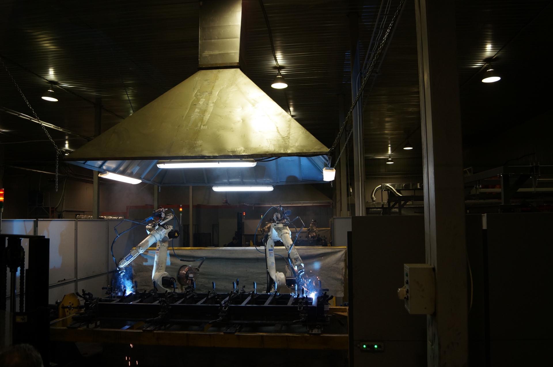 Роботизированный сварочный комплекс купить Б/У в Москве по цене 10 000 ...