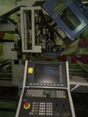 Автоматический деревообрабатывающий фрезерный станок с верхним расположением шпинделя, с ЧПУ, по 3-м осям