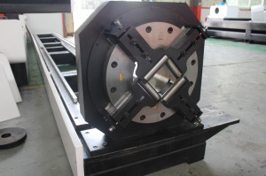 Установка оптоволоконной лазерной резки листового металла и труб XTC-FT1325/1000 Raycus
