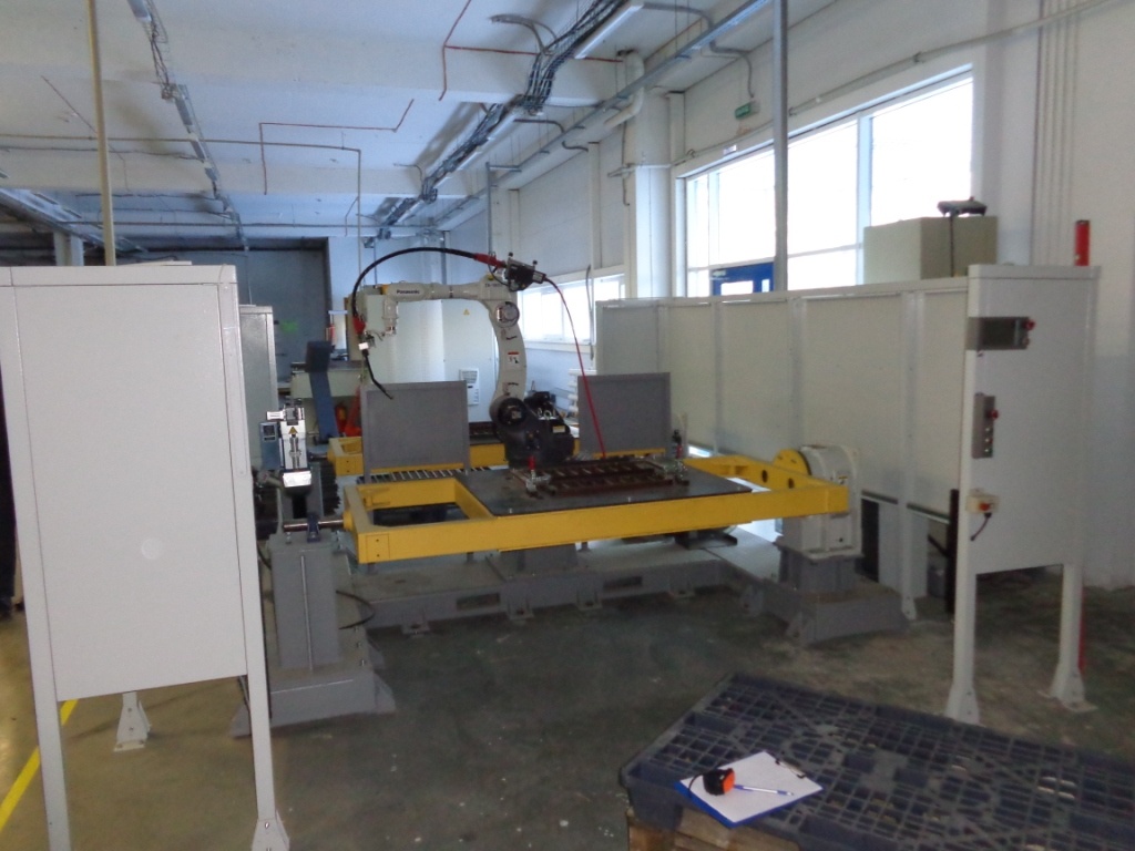 Роботизированный сварочный комплекс Panasonic купить Б/У в Нижнем ...