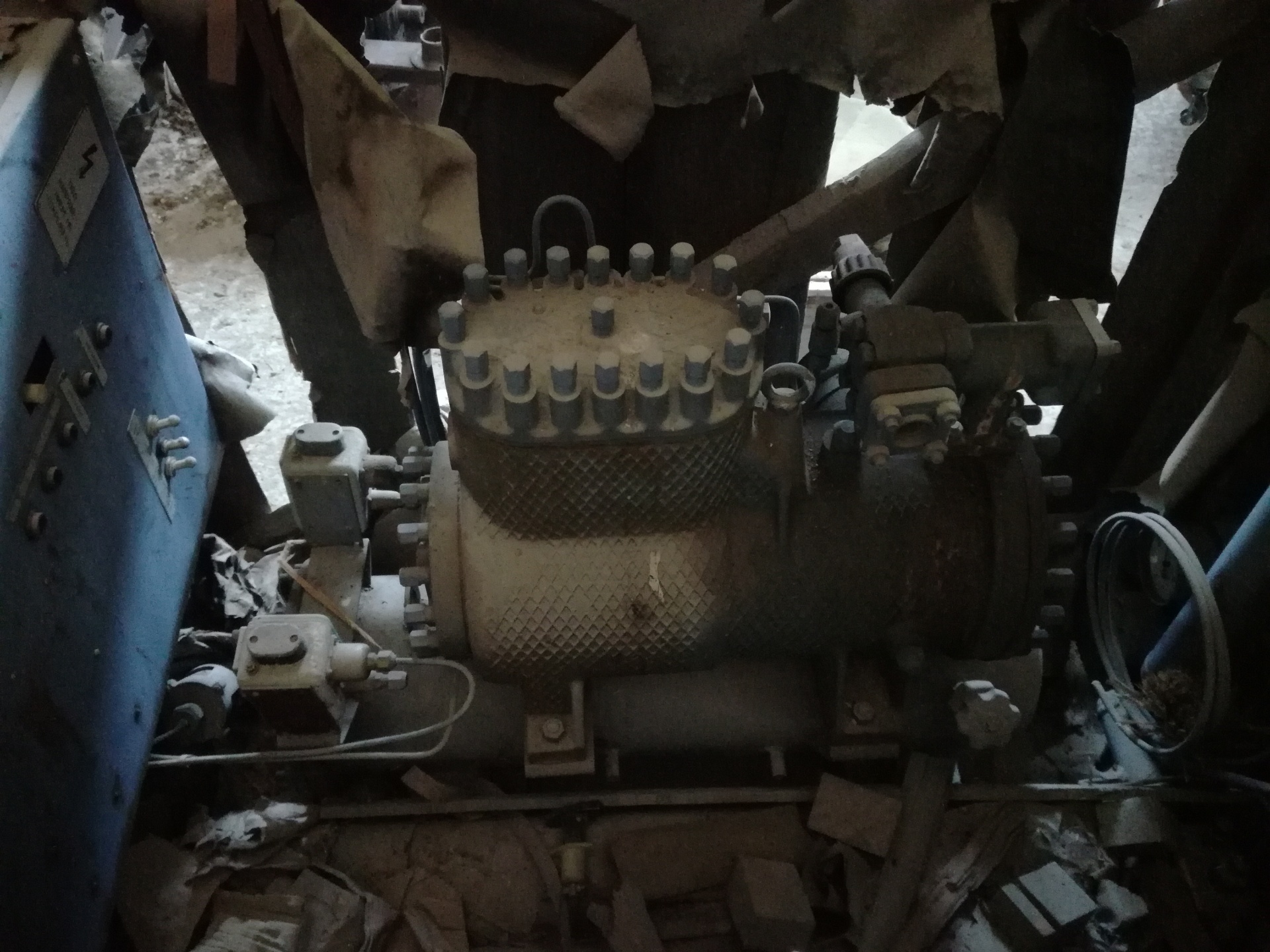 Промышленный компрессор АК 6-1-2-01  в Тюмени по цене 50 000 руб .
