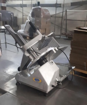 Универсальный автоматический слайсер UNI 350 GA, производства фирмы АВМ (Италия)