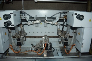 Кромкооблицовочный станок Homag KAL 210/5/A3/S2, 2007 г.в., ручные настройки в хорошем состоянии