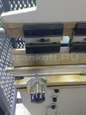 Гидравлический листогибочный пресс WC 67K 80/2500 с ЧПУ Estun 21