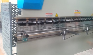 Гидравлический листогибочный пресс WC 67K 80/3200 с ЧПУ Estun 21