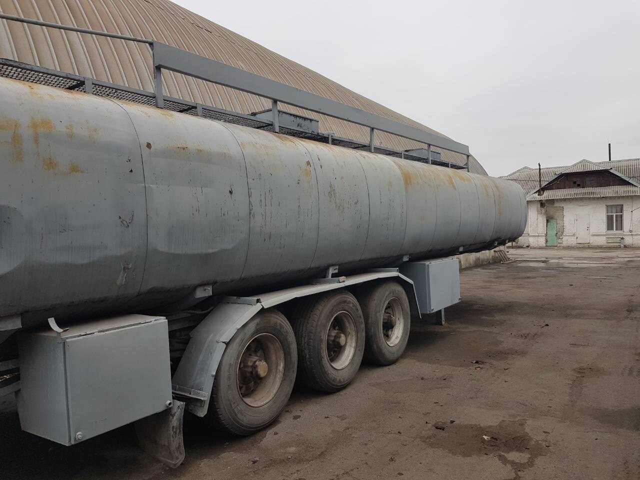 Купить Полуприцеп Бочка Бу