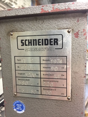 Лифт-подъемник поддона Schneider