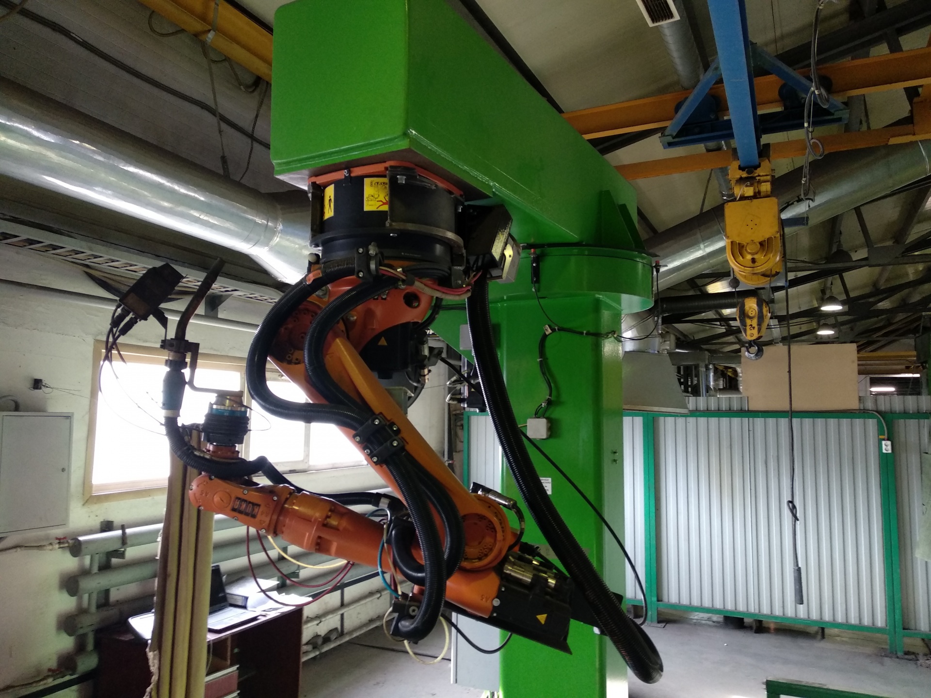 роботизированный сварочный комплекс модель rte 400. роботизированный комплекс сварки труб kuka. роботизированный сварочный комплекс stepsa1800. сварочный робот магмет 400 сварочный рукав. робот манипулятор kuka.