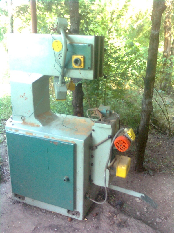 Фрезерно-копировальный станок по дереву купить Б/У в Бахчисарае по цене ...