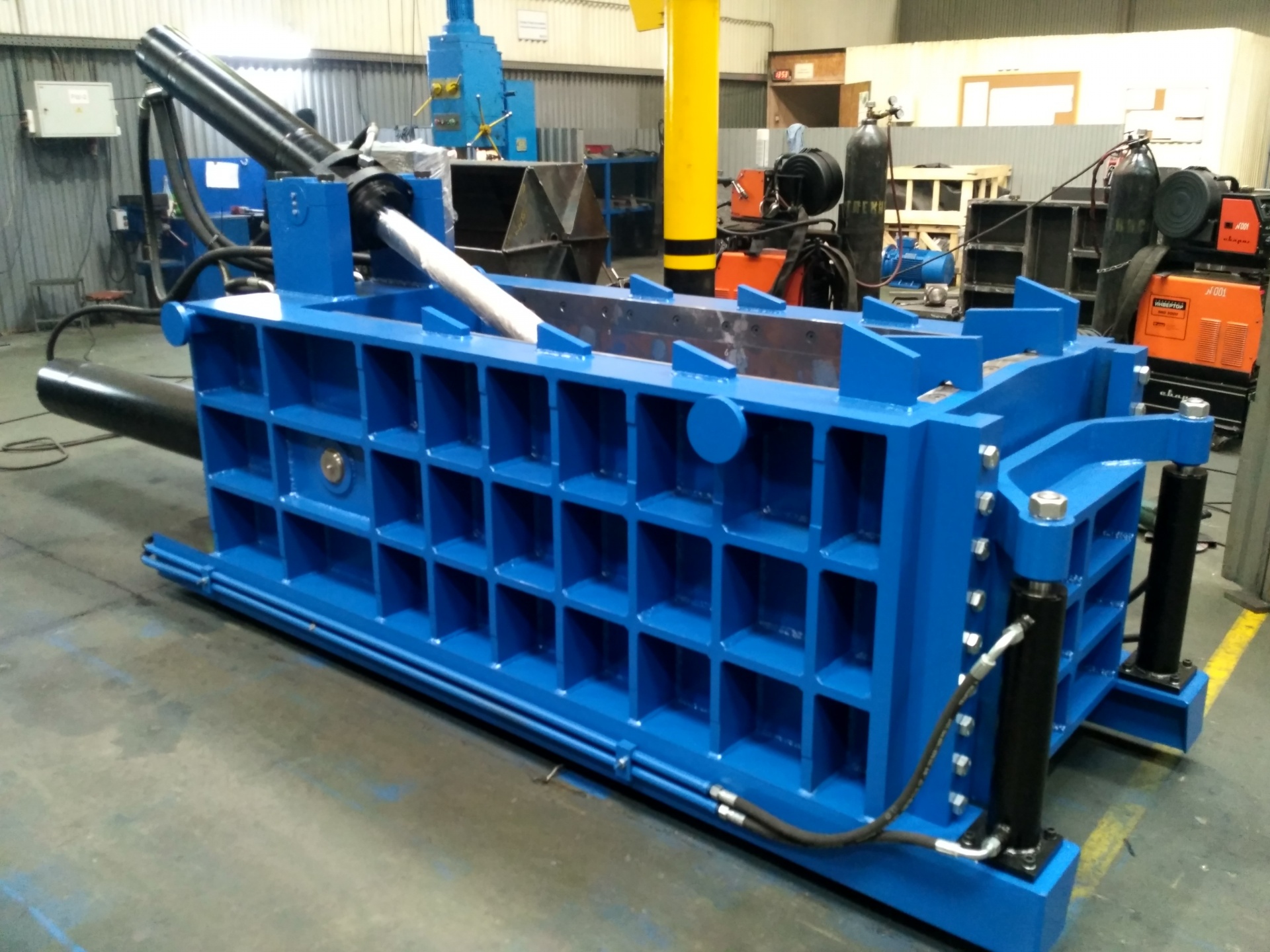 пресс для металлолома. пакетировочный пресс y81−135. пресс для металлолома. пресс пакетировочный пп 300. гидравлический пакетировочный пресс y81-2500.