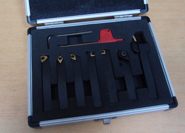 набор резцов со сменными твердосплавными пластинами metalmaster 18335. комплект резцов со сменными пластинами, 16х16мм. набор со сменными пластинами. резец отрезной со сменными пластинами 25х25. Stalex, арт.