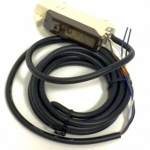 BF3RX Усилитель к оптоволоконным датчикам, настройка чувствительности, NPN, NO/NC, 12-24VDC, Autonics