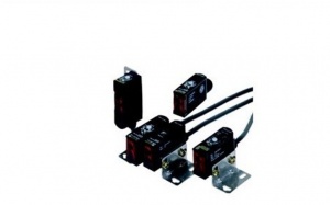E3S-AD11 Датчик фотоэлектрический диффузный, E3SAD11 200мм, DC, 3-wire, NPN, горизонтальный, кабель 2м 130510 Omron