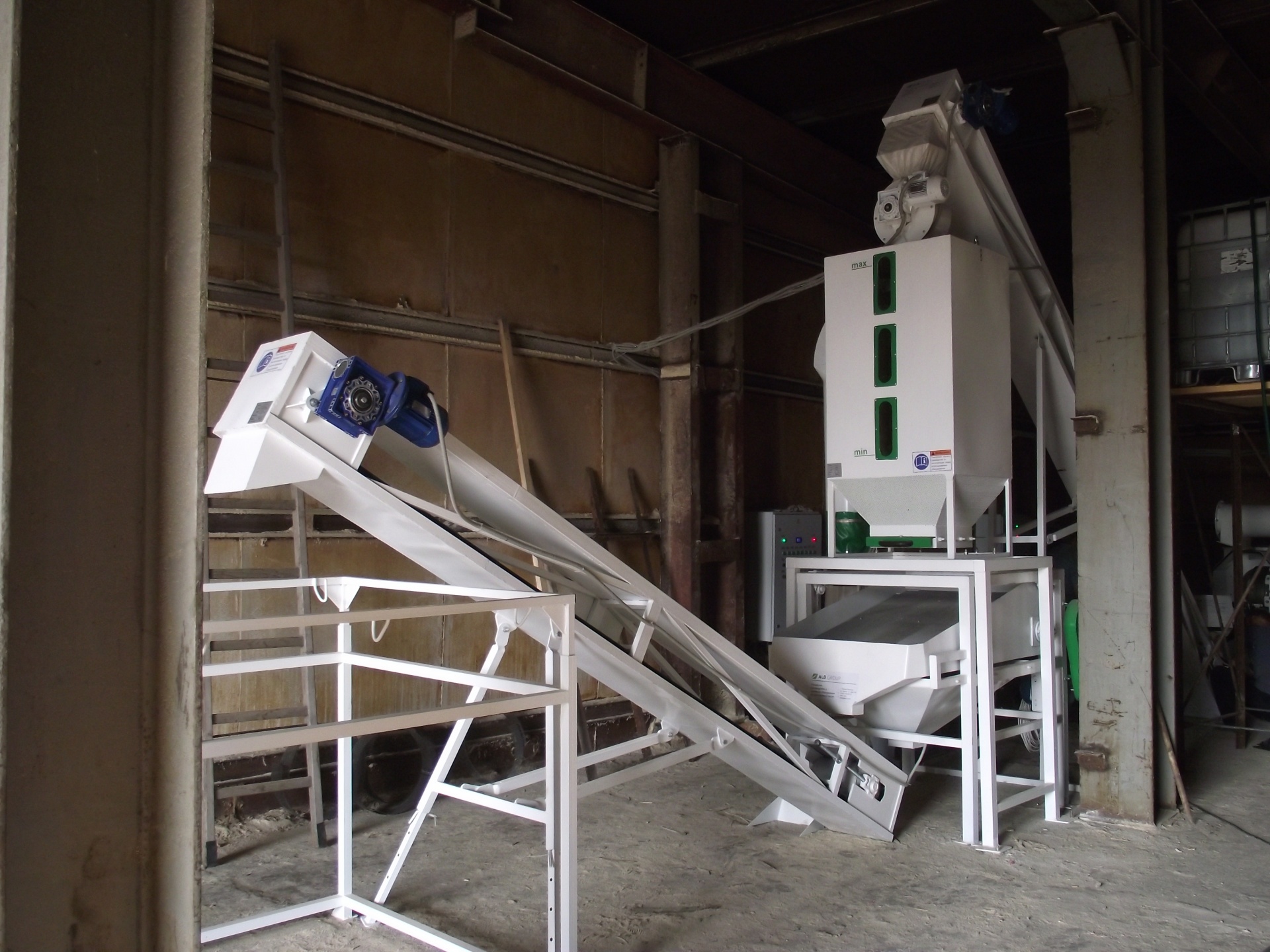 Сервисные услуги по монтажу наладке эксплуатации оборудования ...