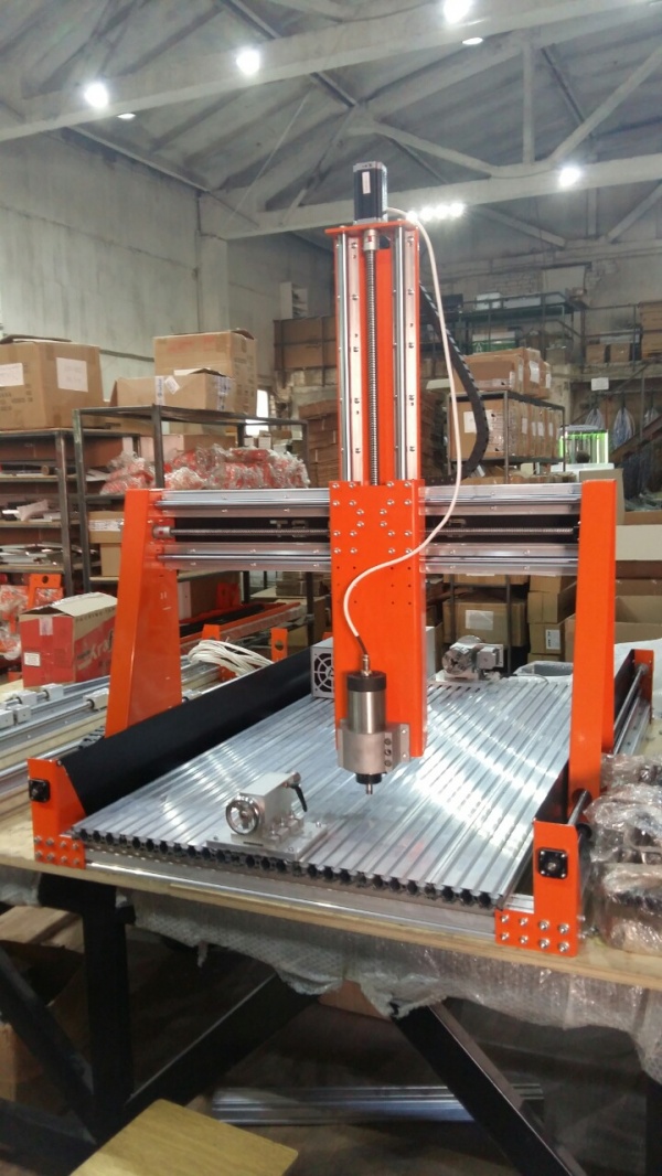 Фрезерно-гравировальный станок купить в Туле по цене 280 000 руб ...