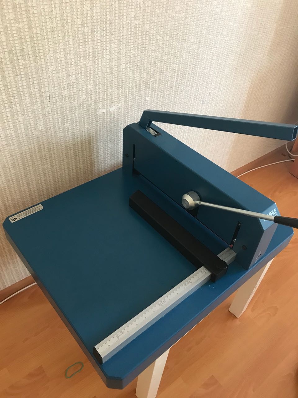 Резак для типографии Dahle 842 купить Б/У в Санкт-Петербурге по цене 35 ...