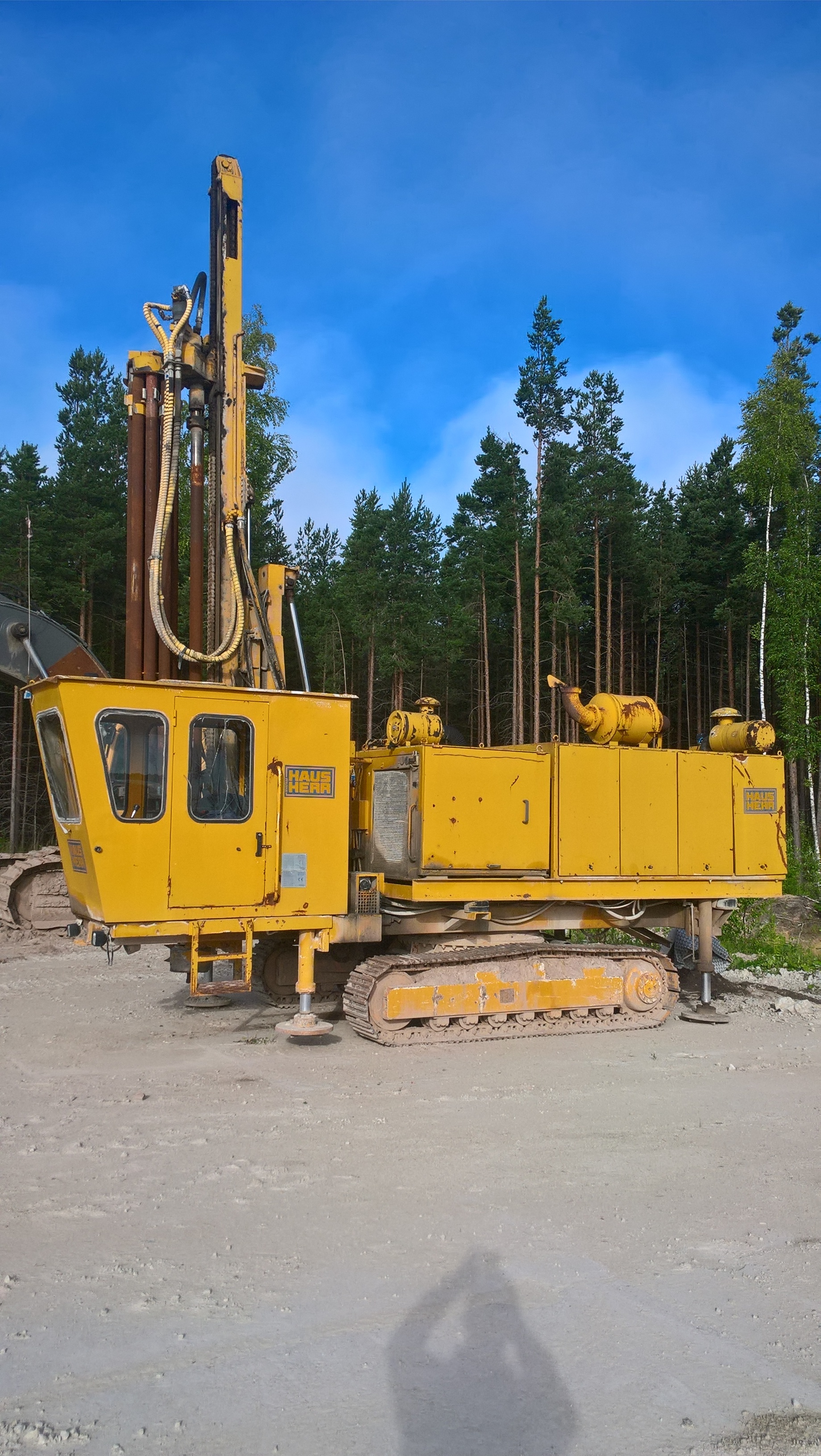 burovaya ustanovka hausherr hbm 80