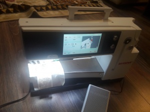 швейно-вышивальную машину Bernina 830