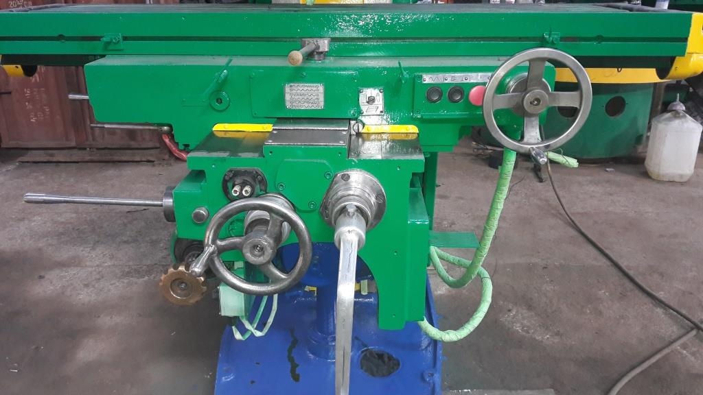 Фрезерный станок 6р13ф3. Станок вертикально-фрезерный 6а498. Ваз 2106 на дисках р13. Фрезерный станок с чпу 6р13ф3. 6р12 фрезерный станок.