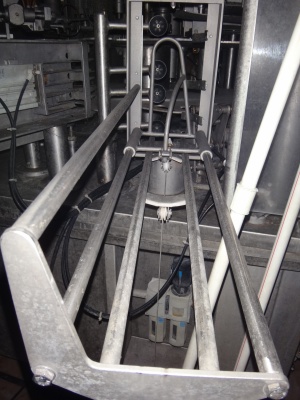 Автомат Я1-ОРП-1 для розлива и упаковки жидких пищевых продуктов пакеты типа "Pure-Pak". Без крышки