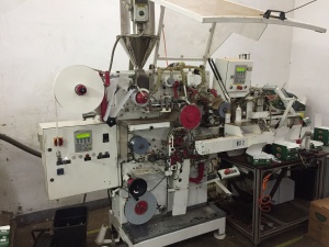 оборудование для упаковки чая в пакетики с бумажной оберткой HST модели PT25.2B. 3 машины
