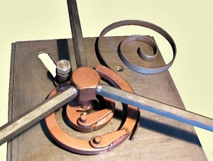 Кузнечное оборудование для холодной ковки металла Левша