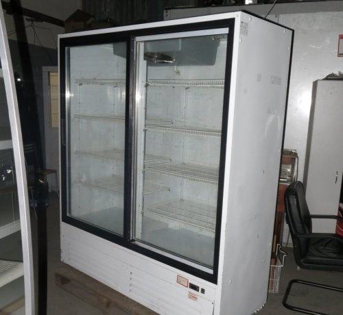 Холодильник витрина купить авито. Холодильный шкаф 1400 Kifato Арктика. Холодильный шкаф полюс 2х дверный. Шкаф холодильный Caravell 601-537. Холодильник шкаф Фагор.