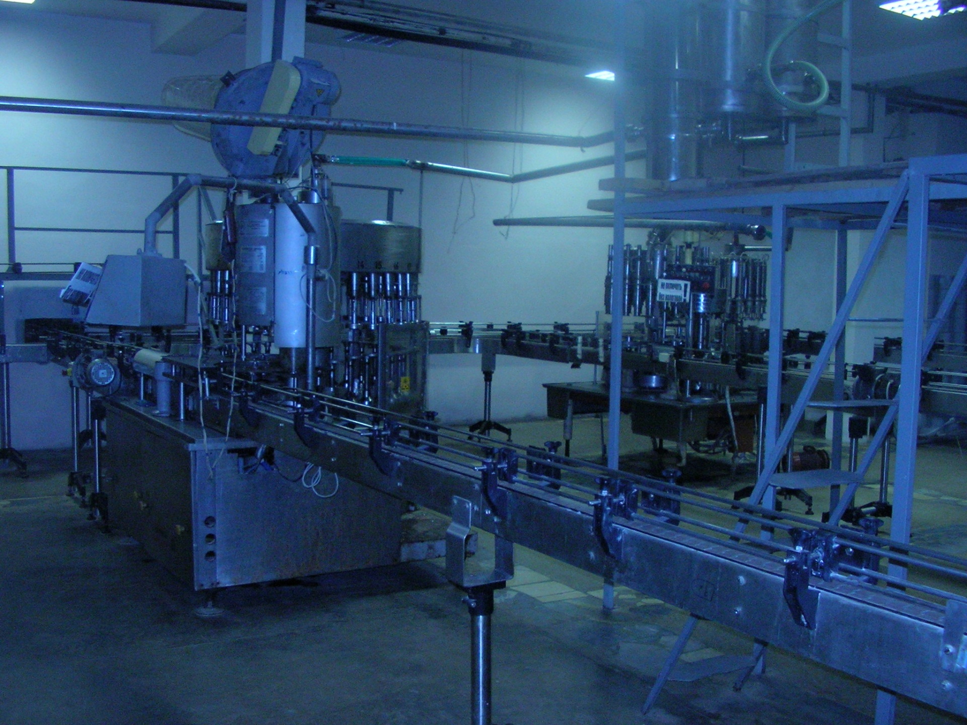 Волжский завод металлоконструкций. Чугуевский завод топливной аппаратуры. Волгоградский алюминиевый завод прокалочный комплекс. Продается завод. Станочный комплекс.