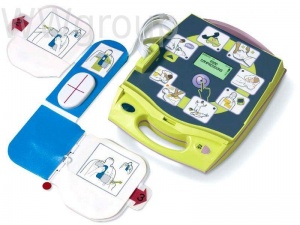 Автоматический наружный дефибриллятор Zoll AED PLUS (США)