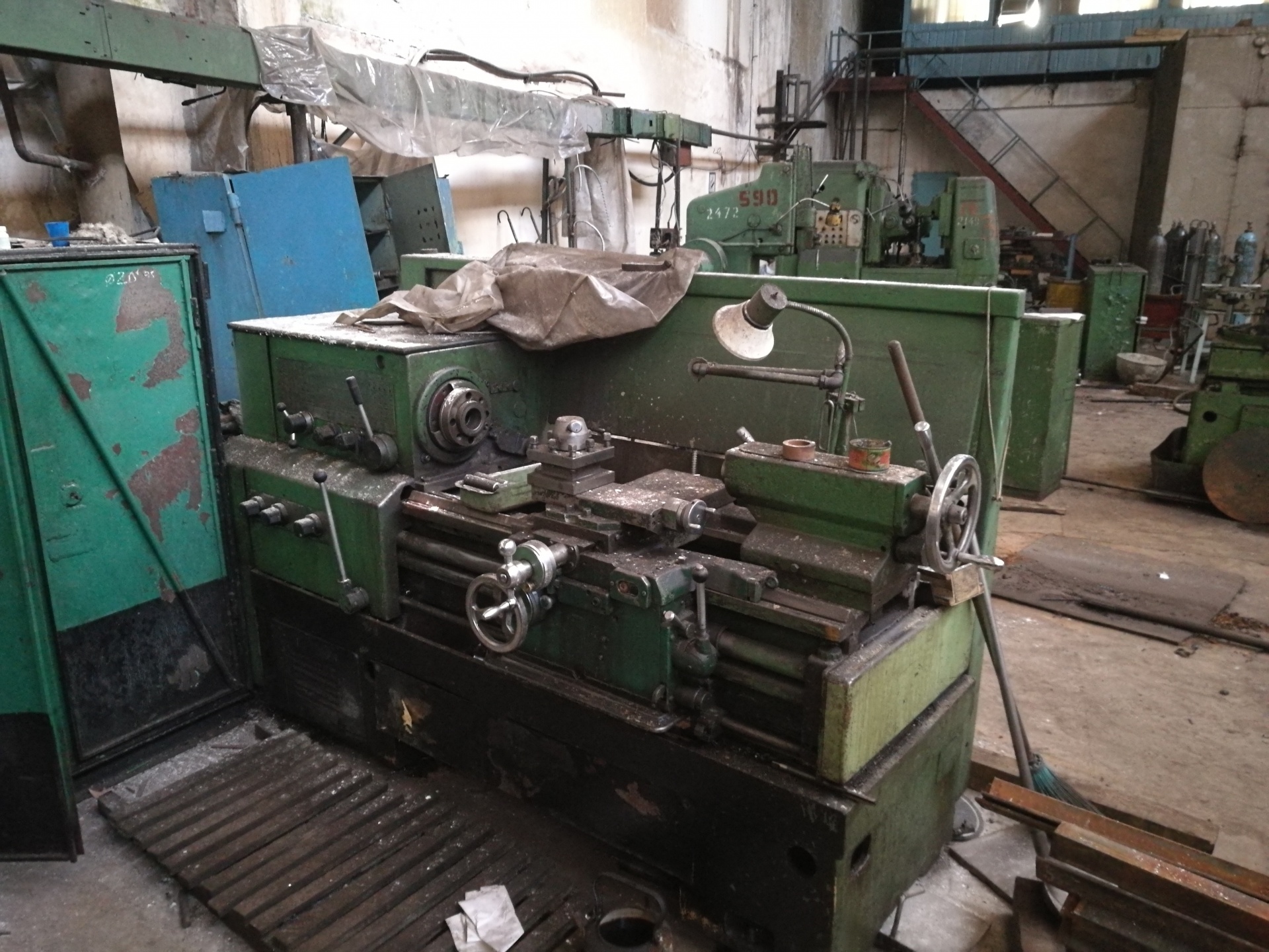 Станок токарно-винторезный 16к20 (рмц 710). Станок 16к20 и1к62. Токарный станок 16р25. 6к82ш фрезерный станок изготовитель. 1м62 станок токарный.