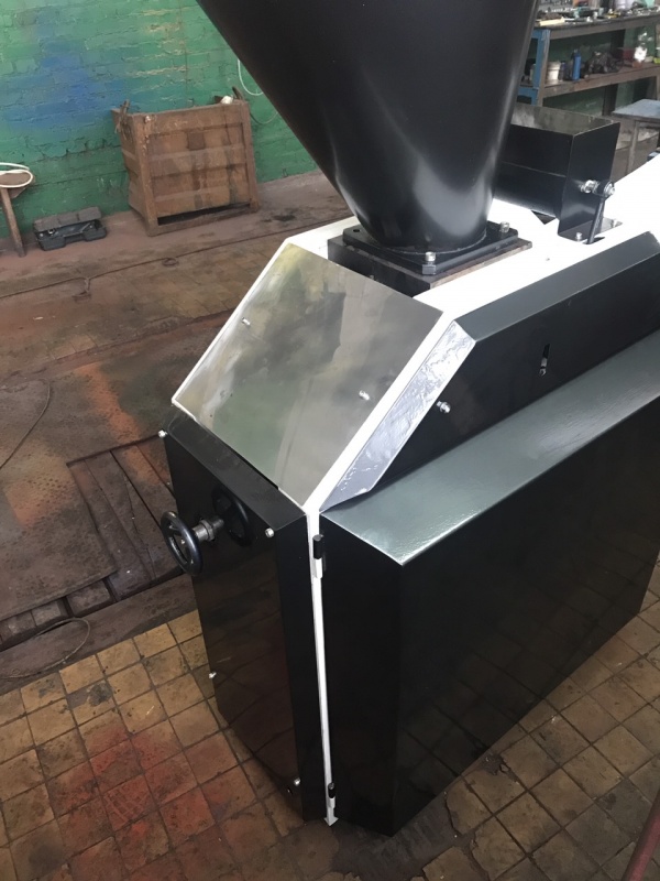 Тестоделительная машина КТМ-2000 (вакуумно-поршневая) купить в ...