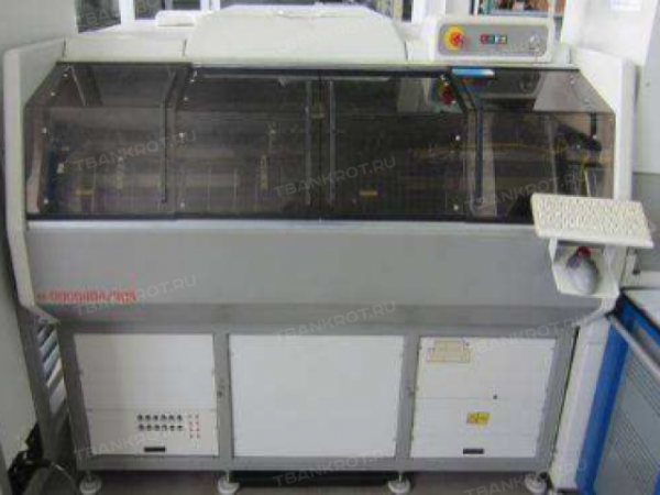 Автомат монтажный Universal 6384H для установки радиальных компонентов