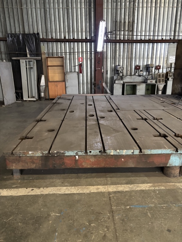 Плиты монтажные с Т-образными пазами