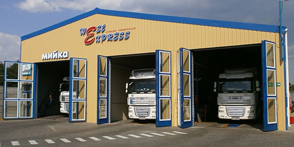 Мойка грузовых автомобилей состоящий из CHRIST C3000 TRACK и другого оборудования
