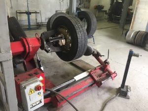 Оборудование по восстановлению грузовых шин и Шиномонтаж