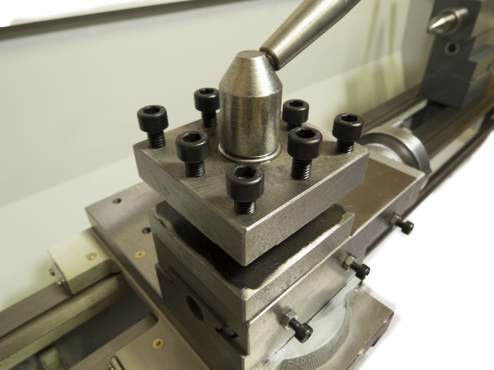 Настольный токарный станок по металлу РМЦ 800 мм купить в Москве по ...