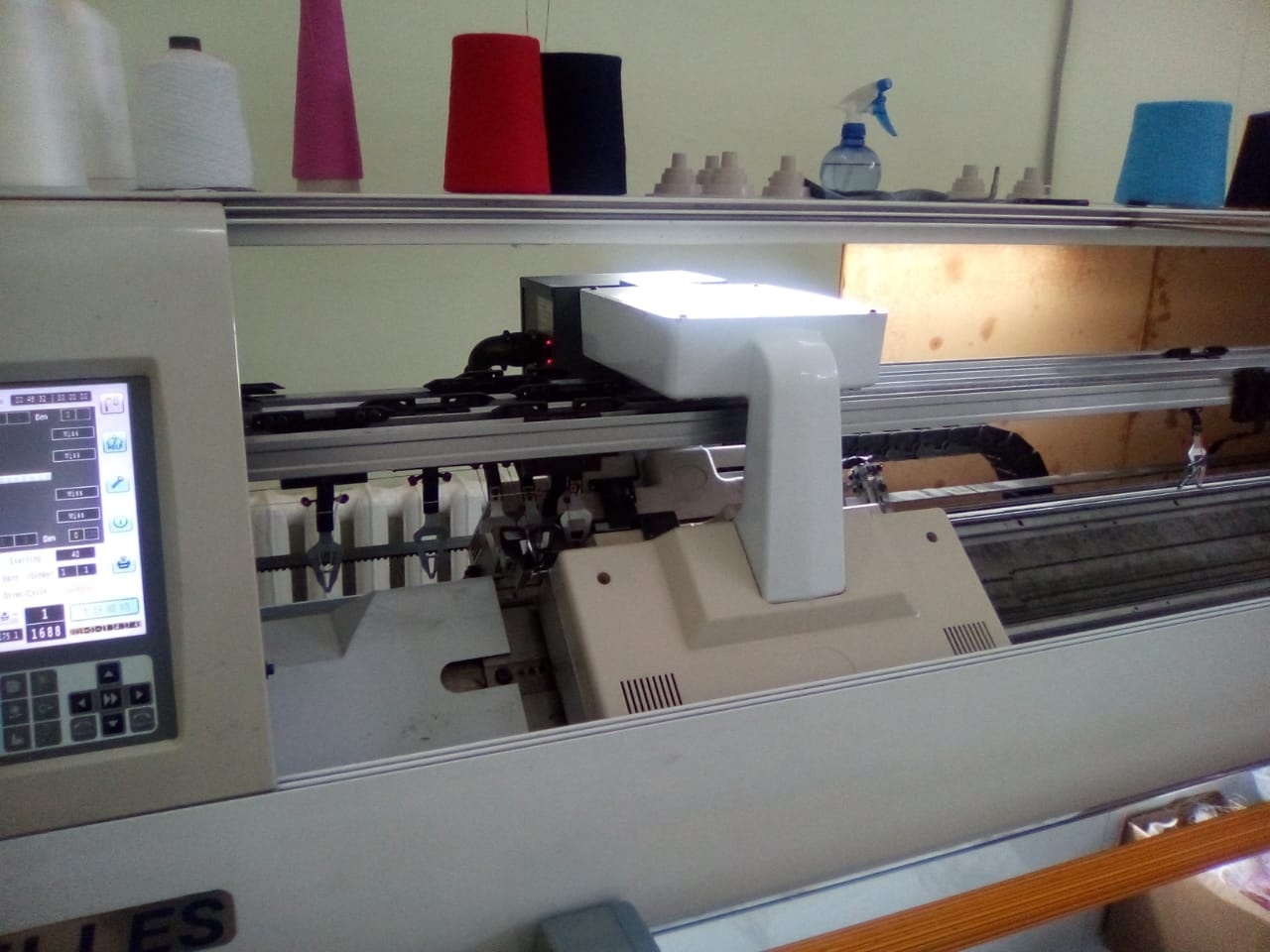 Vfk. Промышленные вязальные машины Velles. Плосковязальная машина vfk280t8g. Вязальная машина Velles 144c. Промышленная вязальная машина ty-252q.