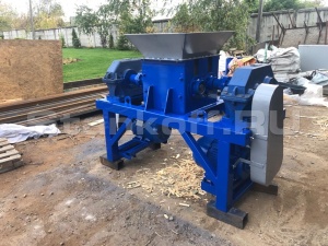 Универсальный промышленный шредер для для покрышек (легковых), полипропилена, пластик, макулатуры, бытовых отходов, поддонов ШДП-2700