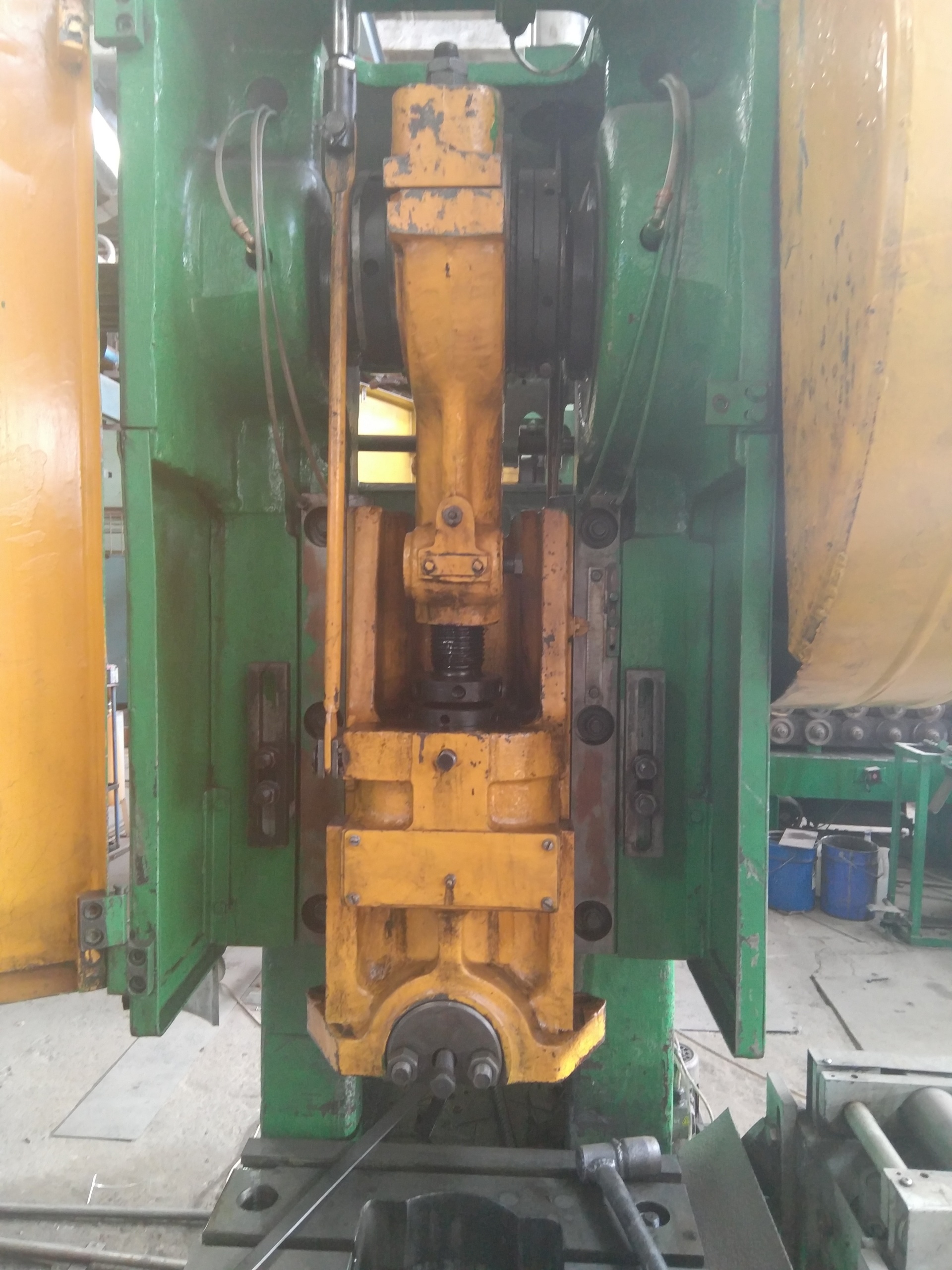 Пресс Кривошип КЕ2330, КД2130, К2318Б, 160тн,100тн,(63тн с подачей ...