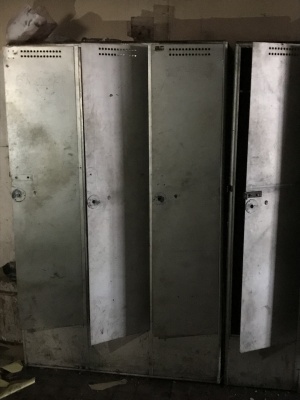 Металлические шкафы в раздевалку