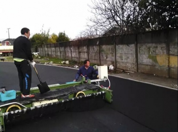 укладчик резиновой крошки TPJ 1.5 купить в Подольске по цене 700 000 ...