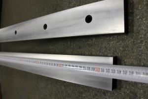 Заточка гильотинных ножей длиной до 3200 мм