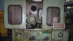 станок 5В833 - Полуавтомат зубошлифовальный для цилиндрических колес